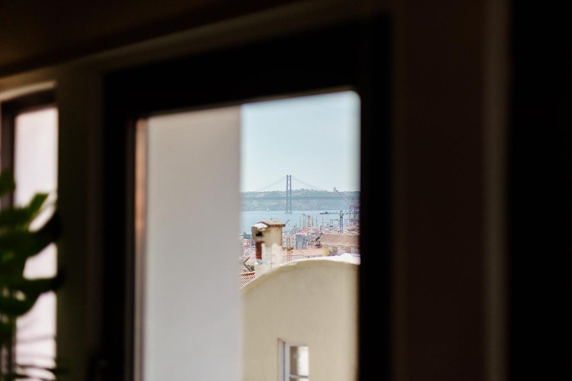 Amazing Tailor Made Penthouse With A View Apartment Lisbon Exterior photo